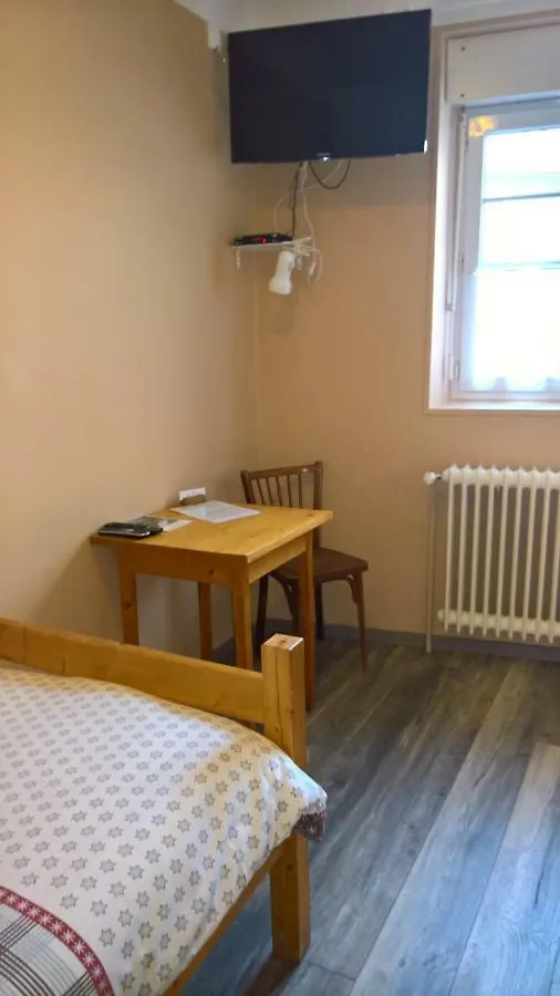 Les Fauvettes Hotel Saint-Leger-les-Melezes 2*,