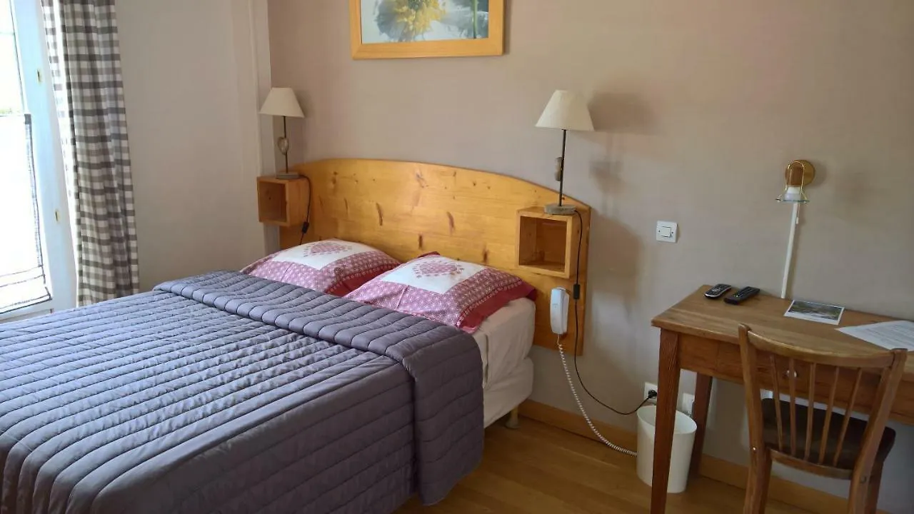 **  Les Fauvettes Hotel Saint-Leger-les-Melezes France